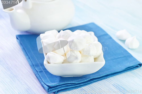 Image of meringue shells