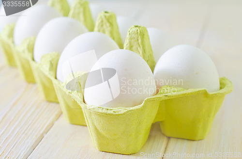 Image of raw eggs