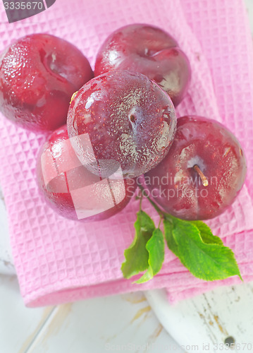 Image of plums