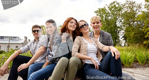 Image of group of students or teenagers hanging out