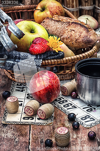 Image of fruit basket and game lotto