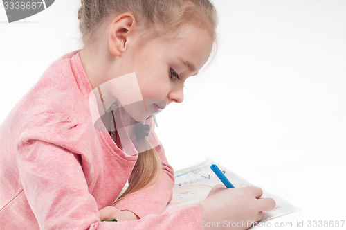 Image of Drawing little girl in pink