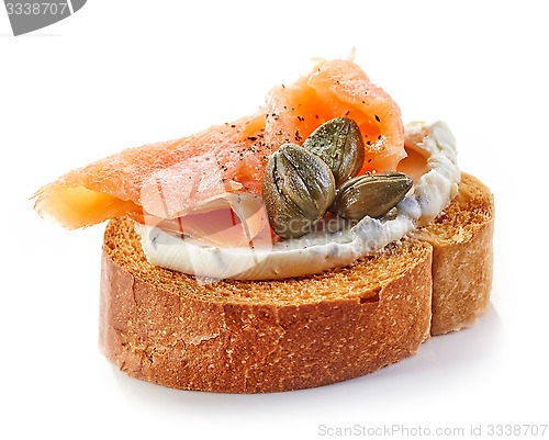 Image of toasted bread with cream cheese and salmon