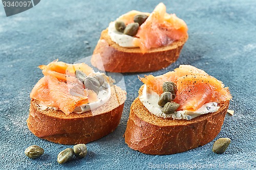 Image of toasted bread with smoked salmon