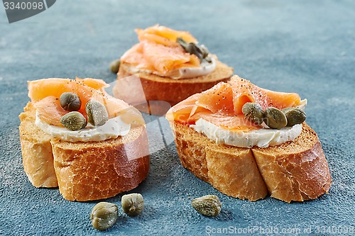 Image of toasted bread with smoked salmon