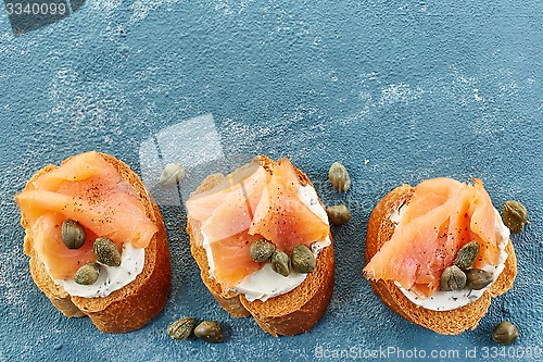 Image of toasted bread with smoked salmon