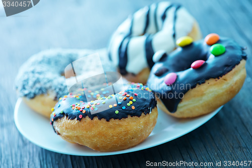 Image of sweet donuts 