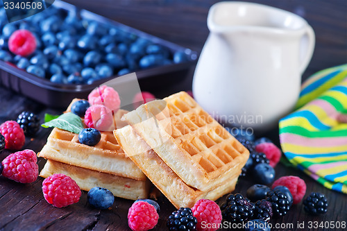 Image of wafels with berry