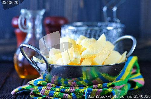 Image of raw potato