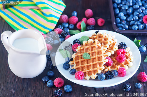 Image of wafels with berry