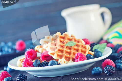 Image of wafels with berry