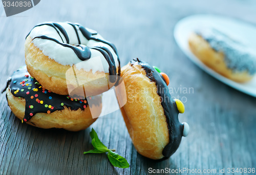 Image of sweet donuts 