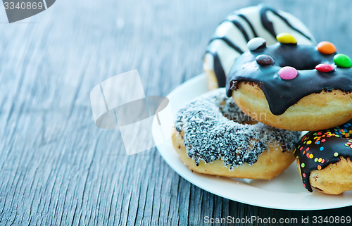 Image of sweet donuts 