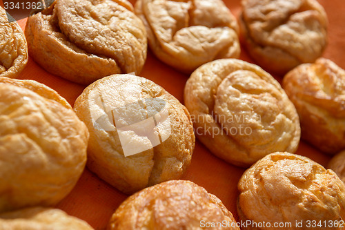 Image of cream puffs aka profiterole 