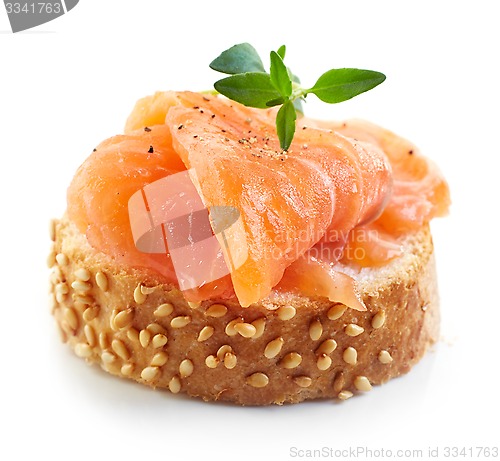 Image of bread with fresh salmon fillet