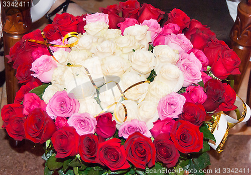 Image of Pink faded roses bouquet