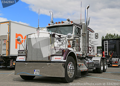 Image of Classic Kenworth Truck Tractor at Tawastia Truck Weekend 2015