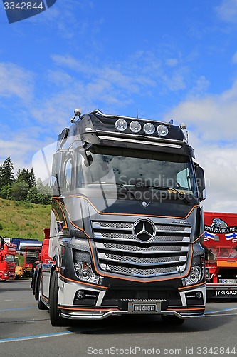 Image of Mercedes-Benz Actros 2651 Uniq Concept Truck