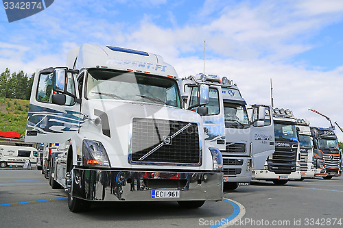 Image of White Volvo VNL Truck Tractor in a Show