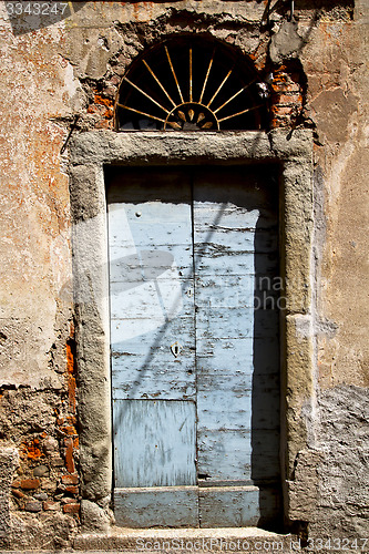 Image of  italy  lombardy     in  the milano   closed brick    pavement