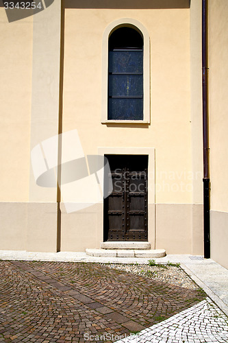 Image of brown door  europe  italy  lombardy       in  the milano water p