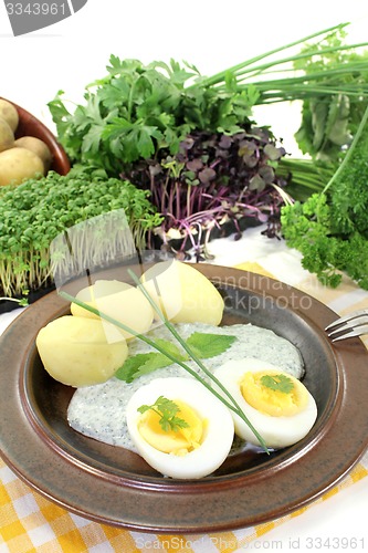 Image of Frankfurt green sauce with egg