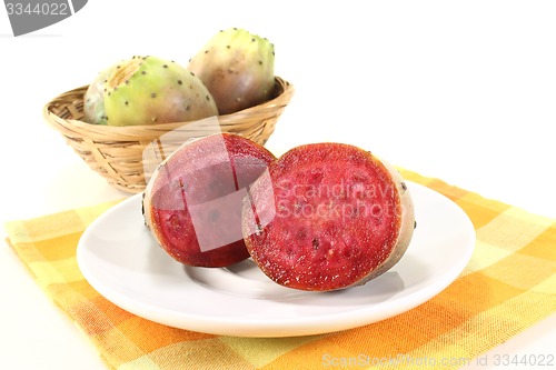 Image of red succulent cactus figs