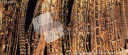 Image of gold chains 