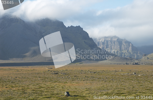 Image of Icelandic mountains