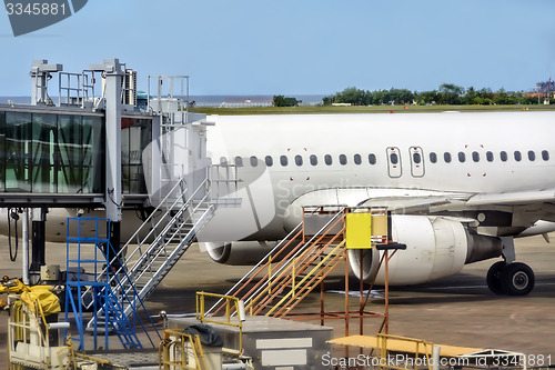 Image of Airplane at Tarmac Tube