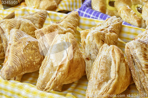 Image of Triangular Crunchy Bread