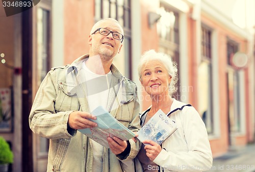 Image of senior couple on city street