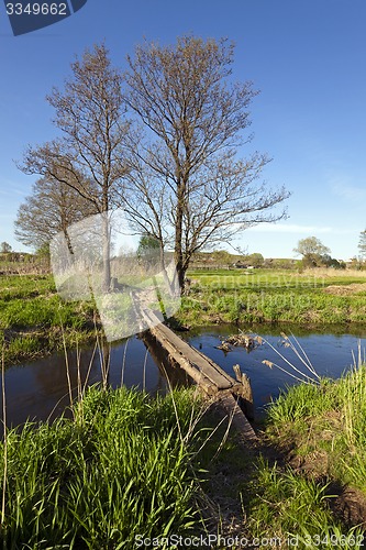 Image of the wooden bridge  