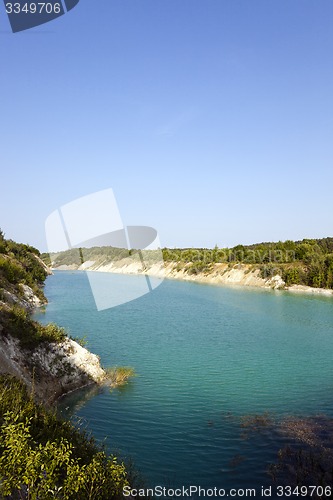 Image of artificial lake 