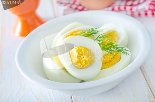 Image of boiled eggs