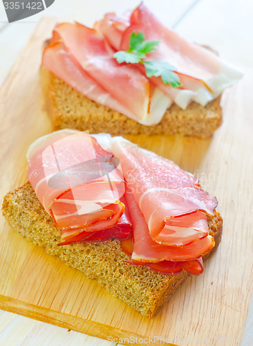 Image of sandwich with ham