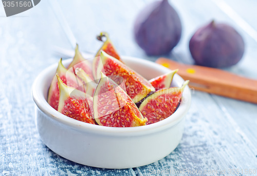 Image of fresh figs