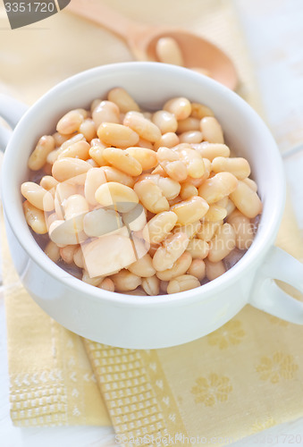 Image of white beans in bowl