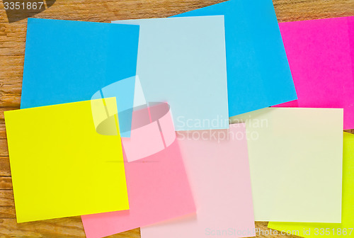 Image of color sheets for note