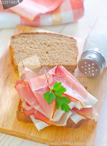 Image of sandwich with ham