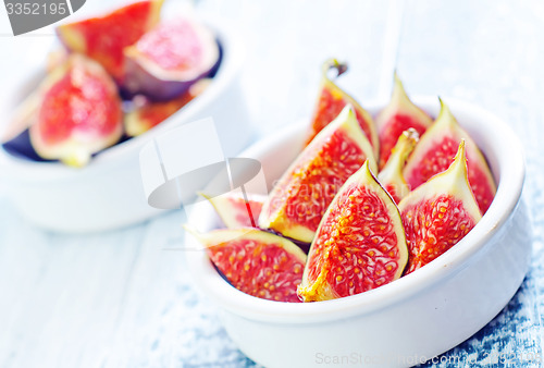 Image of fresh figs