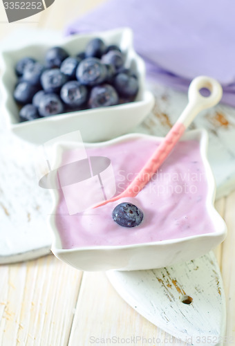 Image of blueberry and yogurt