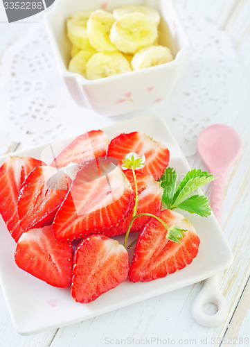 Image of strawberry and banana