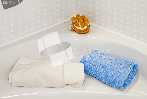 Image of Towels and massage