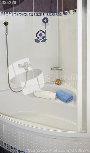 Image of White bath