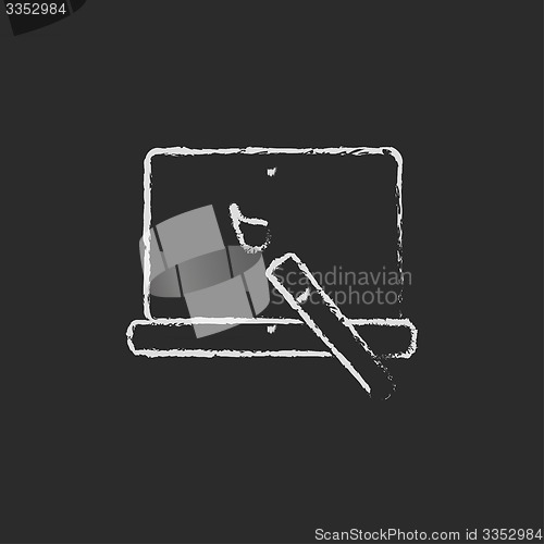 Image of Laptop and pen icon drawn in chalk