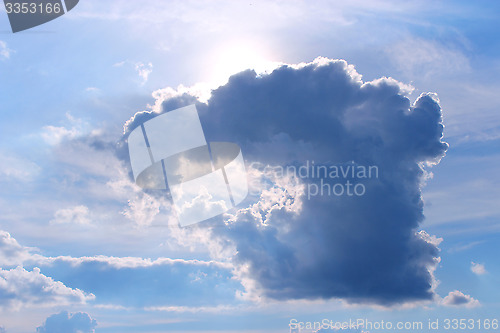 Image of cloud with unusual shape