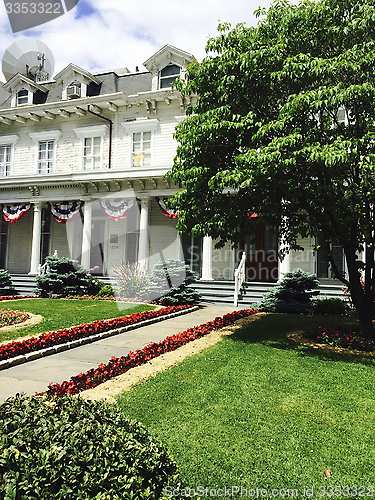 Image of American, Home