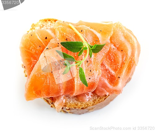 Image of bread with fresh salmon fillet