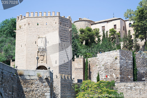 Image of Defenses of the Roman bridge